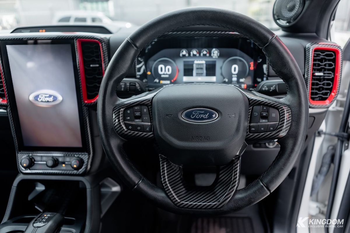 Ford Everest - HL - 02