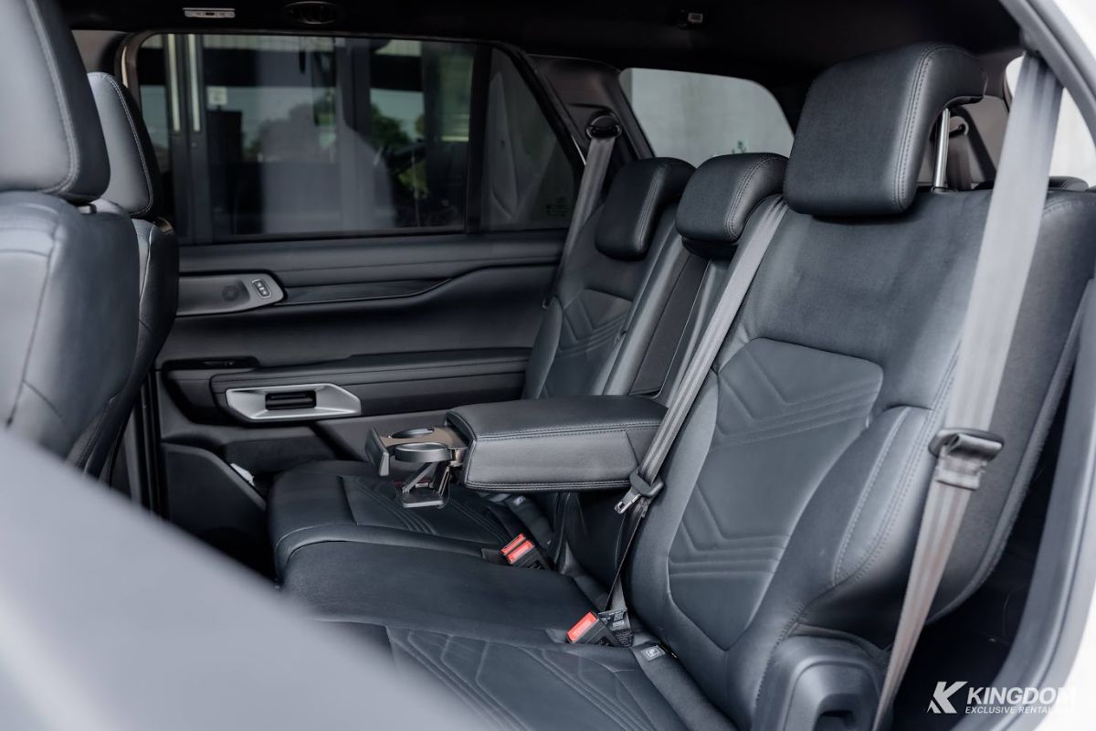 Ford Everest - HL - 04